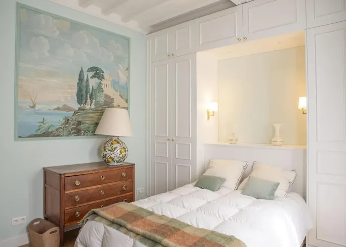 Luxurious Trocadero & Eiffel Tower